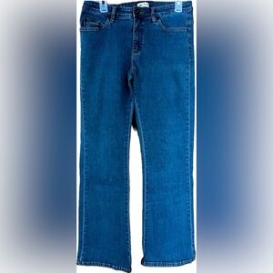 Lee Vintage Blue Jeans. Women’s size 12 short. Excellent condition.